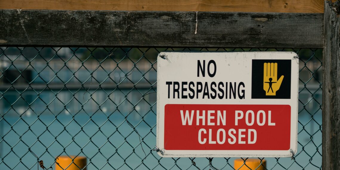 FERMETURE DE LA PISCINE DE ST SULPICE : LETTRE AUX SIGNATAIRES DE LA PETITION