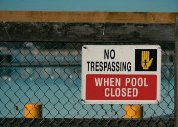 FERMETURE DE LA PISCINE DE ST SULPICE : LETTRE AUX SIGNATAIRES DE LA PETITION